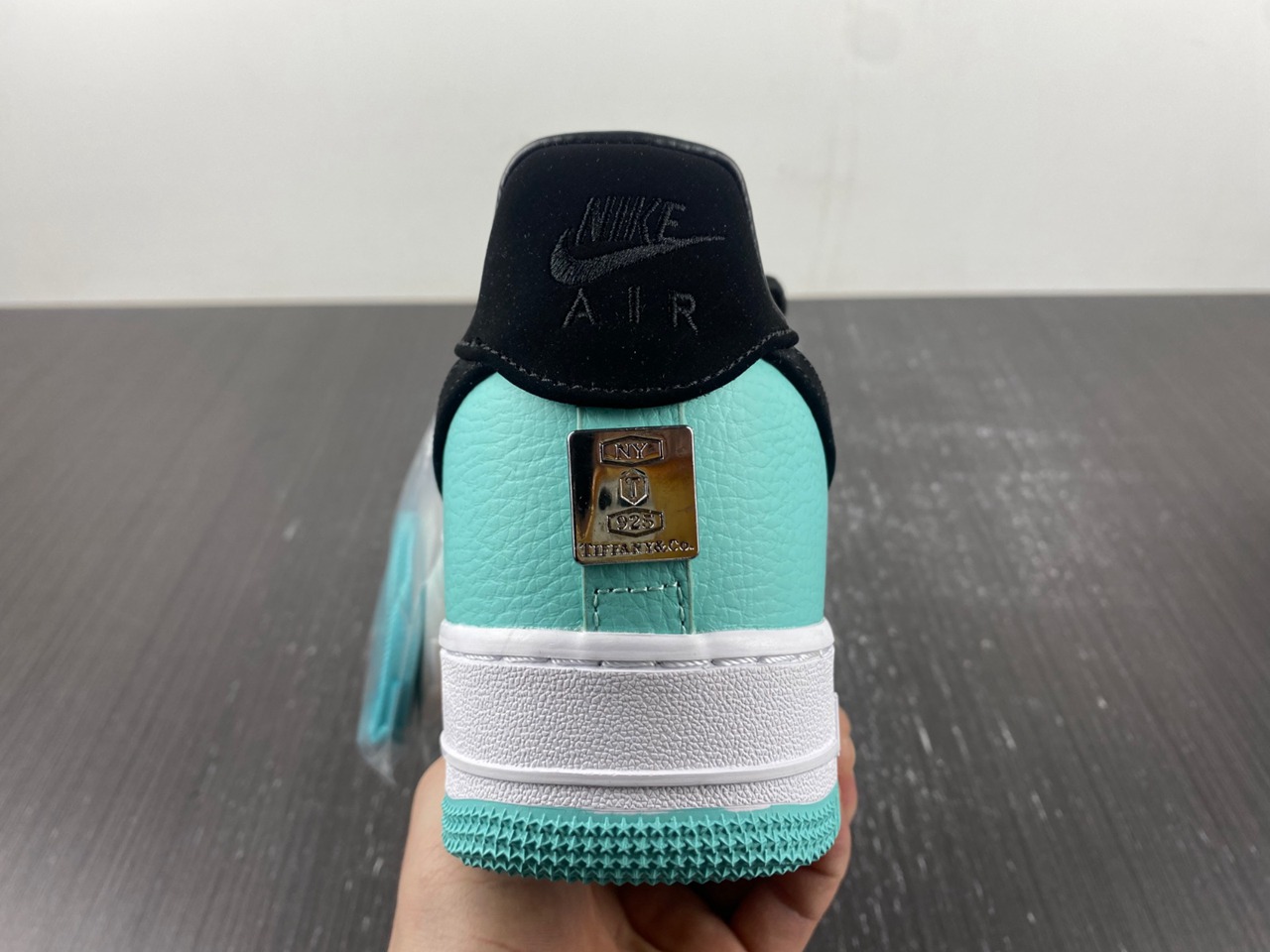 T*f*ny & Co. x Nike Air Force 1 Low DZ1382-002